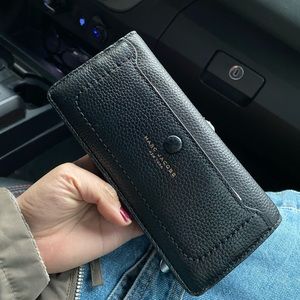 Pretty new and cute wallet